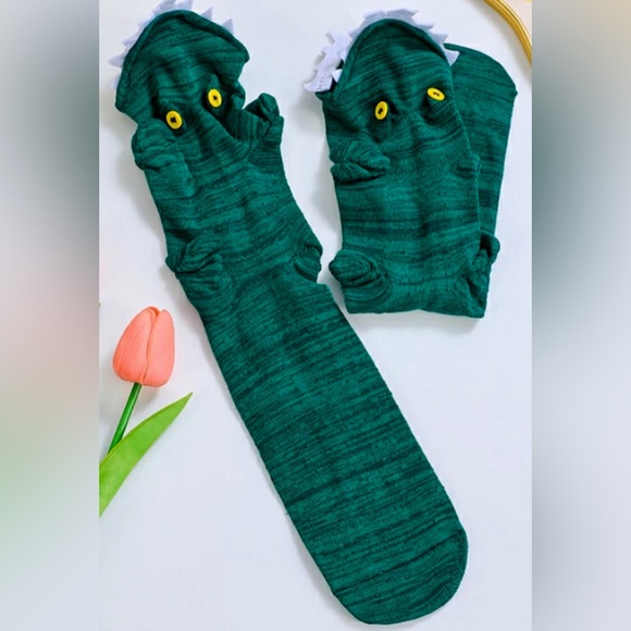 ALLIGATOR FUNNY WARM NOVELTY SOCKS - Picture 4 of 5